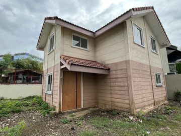 For Sale House & Lot in Avida Residences Sta. Catalina, Dasmariñas