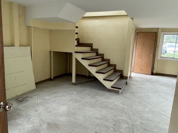 For Sale House & Lot in Avida Residences Sta. Catalina, Dasmariñas