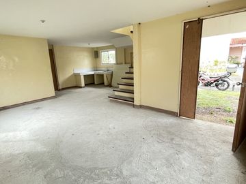 For Sale House & Lot in Avida Residences Sta. Catalina, Dasmariñas