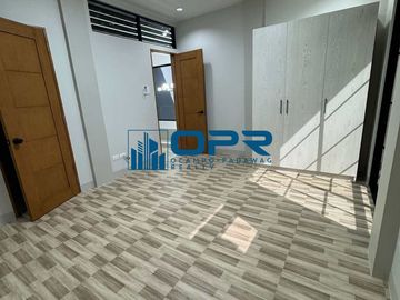 Brand New Semi-furnished Ready for Move-in Modern House