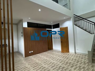 Brand New Semi-furnished Ready for Move-in Modern House