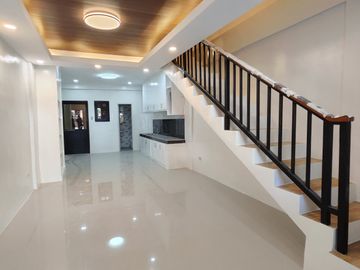 3 Bedrooms Brand New Townhouses in UPS5 Sucat Paranaque