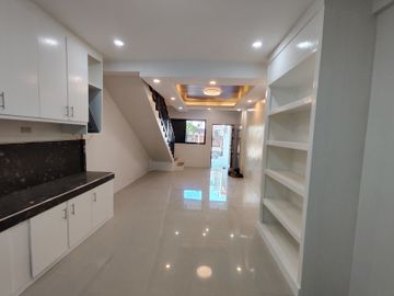 3 Bedrooms Brand New Townhouses in UPS5 Sucat Paranaque