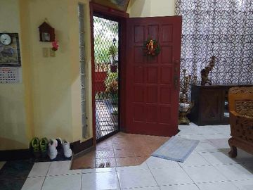 A 2-STOREY HOUSE AND LOT IN SAN GERARDO HEIGHTS