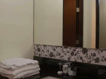 FOR SALE: KASA LUNTIAN TAGAYTAY1 BEDROOM UNIT