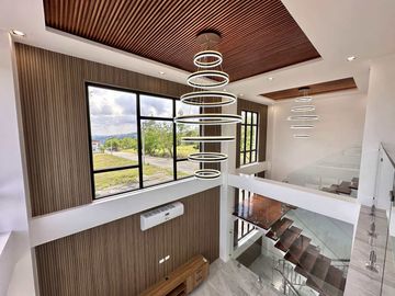 Retirement Home with Taal View House and Lot for Sale in Splendido Tagaytay