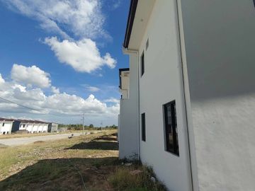 Single Attached House and Lot For Sale BROOKSTONE cabuco Trece Martires Cavite