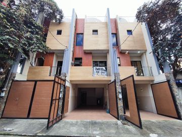 Brandnew RFO 4 Storey Townhouse w/ Roofdeck for sale in Kamuning Quezon City-MAA