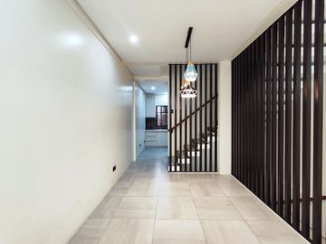 Brandnew RFO 4 Storey Townhouse w/ Roofdeck for sale in Kamuning Quezon City-MAA