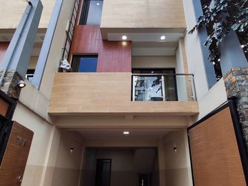 Brandnew RFO 4 Storey Townhouse w/ Roofdeck for sale in Kamuning Quezon City-MAA