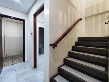 Brandnew RFO 4 Storey Townhouse w/ Roofdeck for sale in Kamuning Quezon City-MAA