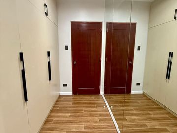 Modern 4-Bedroom Home for Sale – Near Marquee Mall & NLEX Angeles