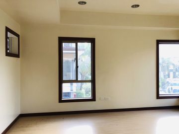 Valle Verde Beautiful Townhouse For Sale