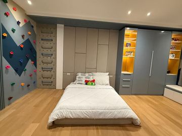 Modern 10-Bedroom House for Sale – Near SM Telabastagan