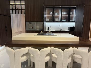 Modern 10-Bedroom House for Sale – Near SM Telabastagan