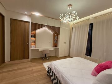 Modern 10-Bedroom House for Sale – Near SM Telabastagan