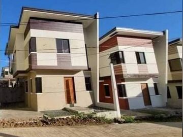 Preselling Two Storey 4 BR House and Lot in Brgy Mulawin SJDM Bulacan-JV2