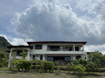 Alta Mira Tagaytay Highlands House & Lot For Sale
