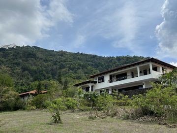 Alta Mira Tagaytay Highlands House & Lot For Sale