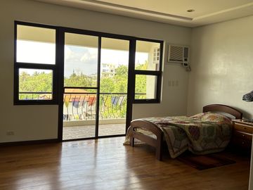 Alta Mira Tagaytay Highlands House & Lot For Sale