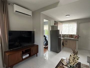 2 STOREY W/ 3 BEDROOMS AND 2 TOILET&BATH IN SENTRINA ALAMINOS LAGUNA