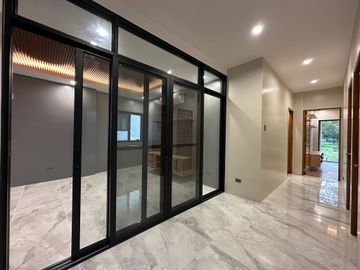 Brand New Contemporary House in Pueblo del Sol Tagaytay