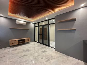 Brand New Contemporary House in Pueblo del Sol Tagaytay