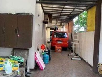 5 BR House and lot for Sale at Classica 1 Subdivision, Quezon City