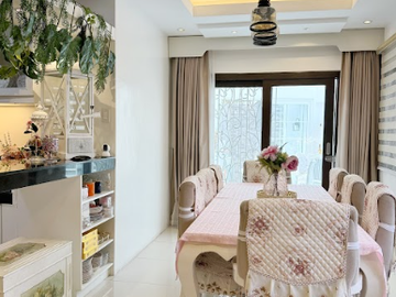 South Forbes Villas House for Sale