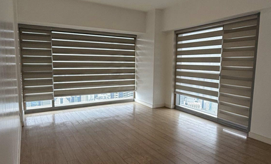 Semi-furnished 3 Bedroom in One Shangrila Place for Lease