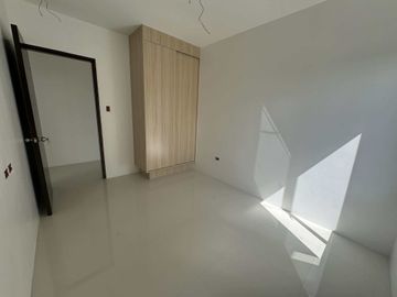 Live Large in Tandang Sora QC: 254 sqm Home with Premium Features - Keziah