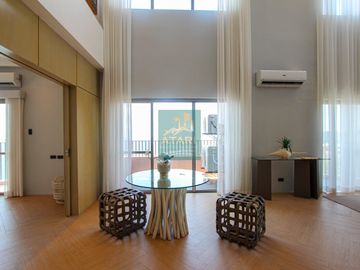 Bi-level 3 Bedroom Penthouse For Sale in Movenpick: Luxury Seafront Living