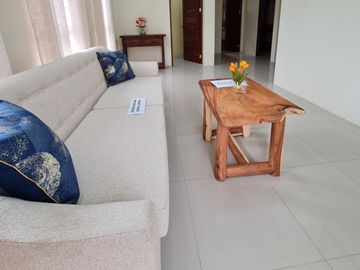 5 Bedroom House and Lot near Village Entrance, Sun Valley Estates Antipolo City