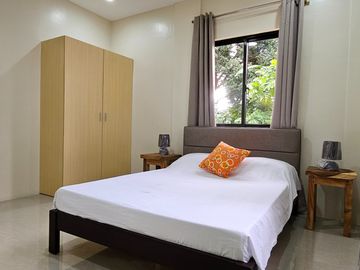 5 Bedroom House and Lot near Village Entrance, Sun Valley Estates Antipolo City