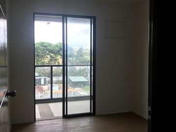 Price Below Market - Tagaytay City 2 Bedroom Condo unit for Sale