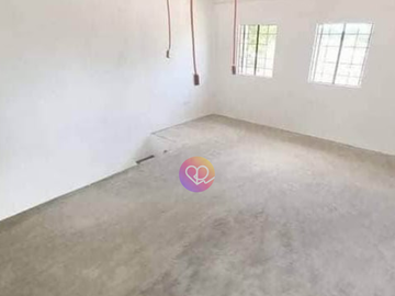 For Sale: Affordable Townhouse with 2 bedrooms in Barangay Palangue Naic, Cavite