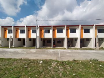For Sale 2 Bedroom Townhouse Complete in Lawa, Calamba City, Laguna