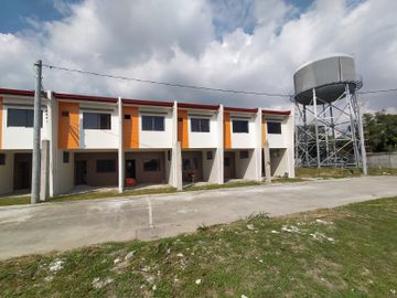 For Sale 2 Bedroom Townhouse Complete in Lawa, Calamba City, Laguna