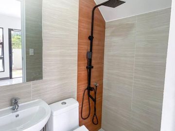 Kiana 150 | Corner Unit House and Lot with Two-Vehicle Carport
