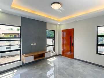 Kiana 150 | Corner Unit House and Lot with Two-Vehicle Carport