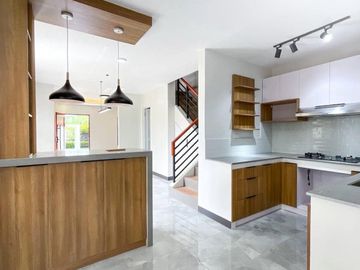 Kiana 127 | Three-Unit House and Lot with Two-Vehicle Carport