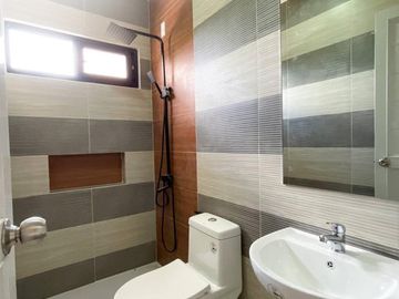 Kiana 127 | Three-Unit House and Lot with Two-Vehicle Carport