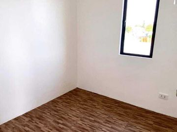 3 BEDROOM 2 T&B with Parking Space Duplex in Tanza Cavite (ESTANZIA ENCLAVE)