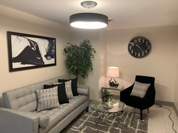 For Rent : 2 BR Fully Furnished Condo in Suntrust Capitol Plaza, Quezon City