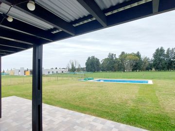 CASA EN VENTA - PRADOS DE LA VEGA ABASTO LA PLATA