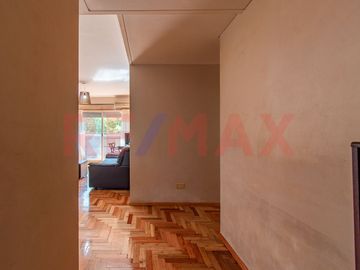 DPTO 3 AMBIENTES FLORESTA CON PILETA