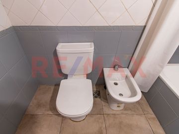 DPTO 3 AMBIENTES FLORESTA CON PILETA