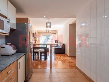 DPTO 3 AMBIENTES FLORESTA CON PILETA