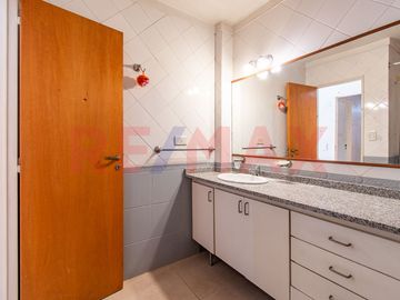 DPTO 3 AMBIENTES FLORESTA CON PILETA