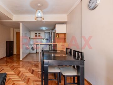 DPTO 3 AMBIENTES FLORESTA CON PILETA